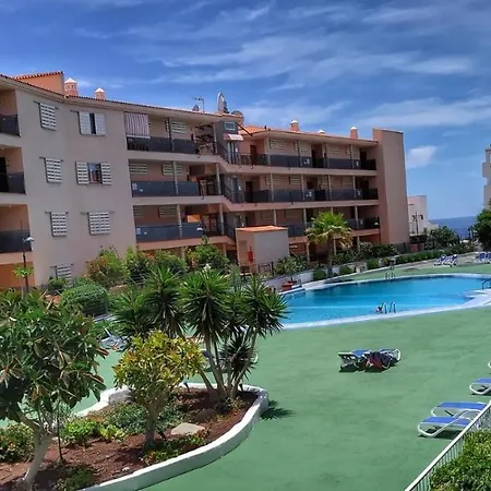 Summerland Los Cristianos Apartamento *